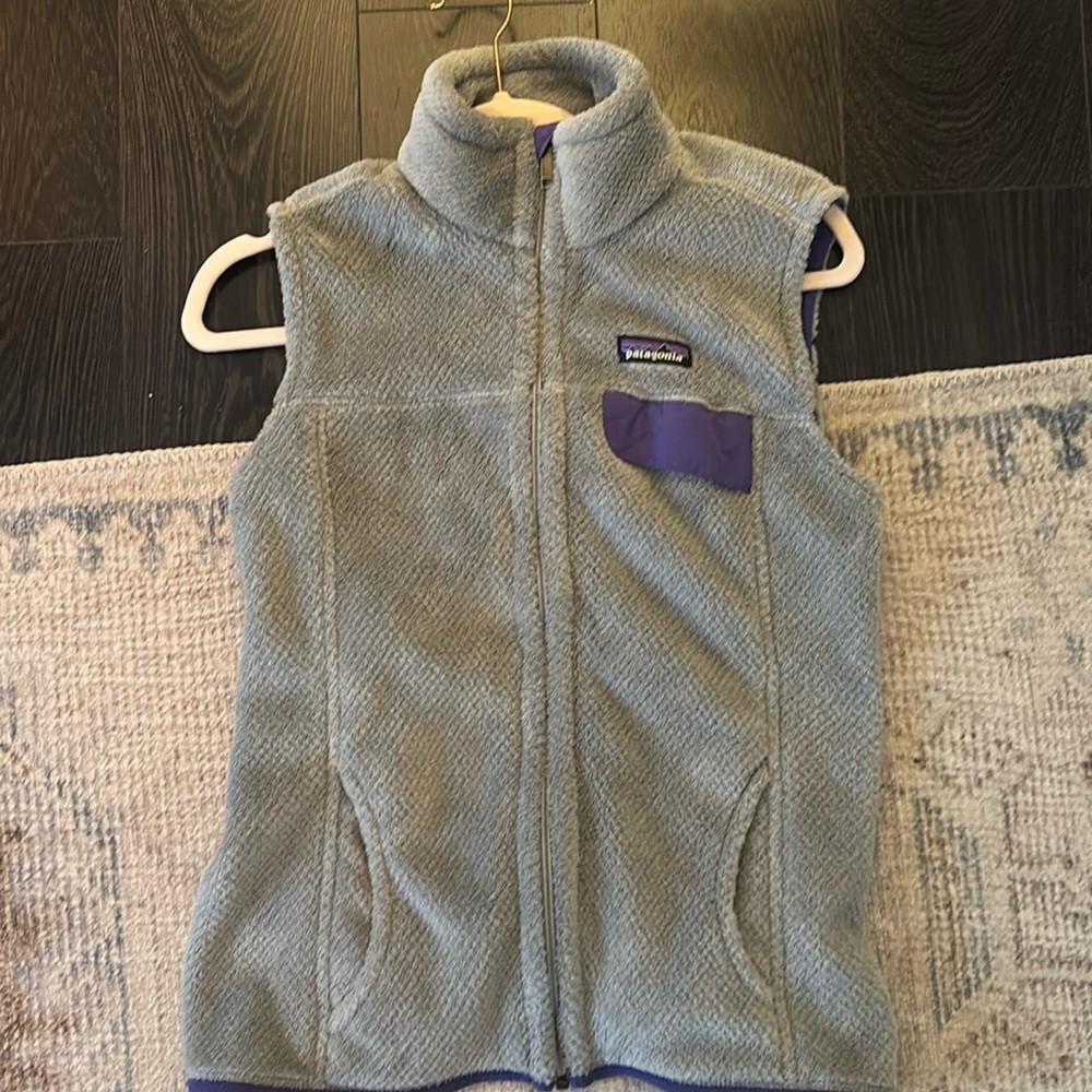 Patagonia grey vest with purple accents, women’s size medium